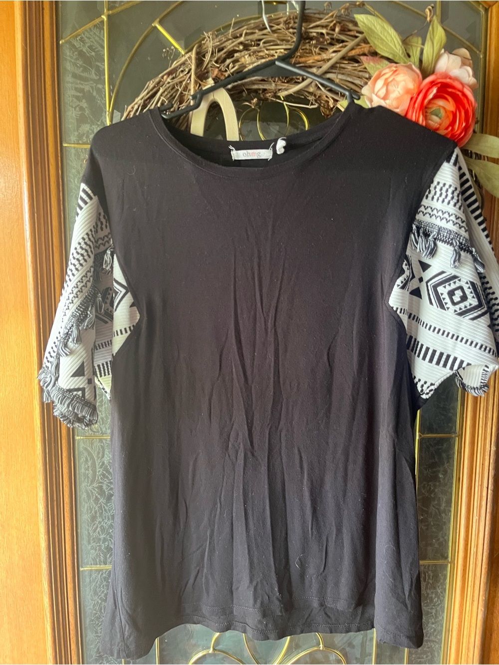 Black Women's Tee with Patterned Short Sleeves